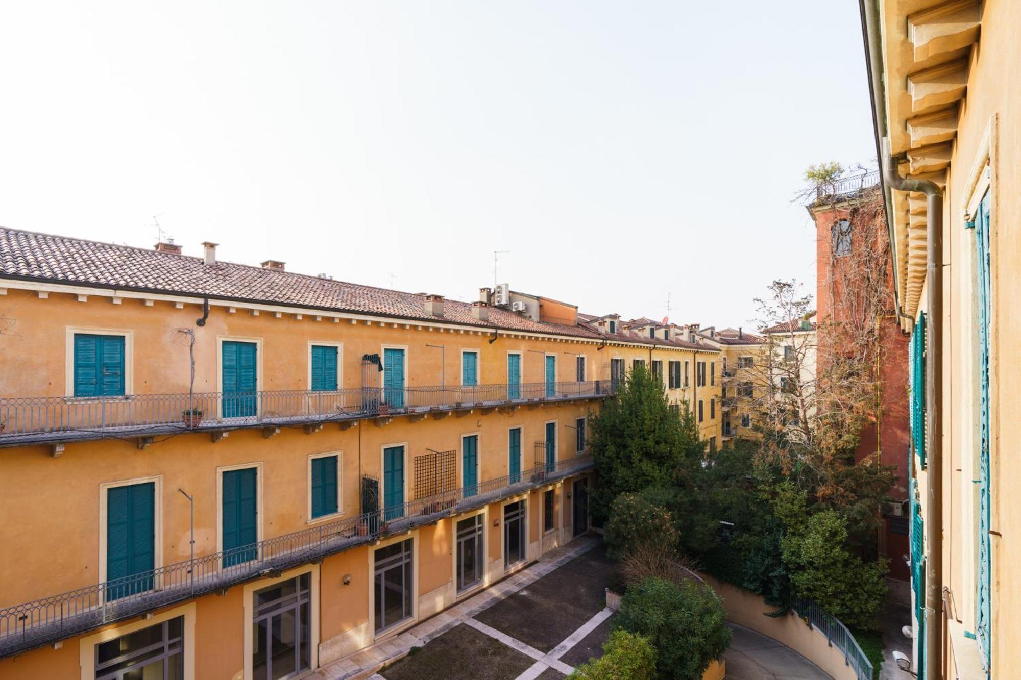 Residenza Cattaneo Apartman Verona Kültér fotó